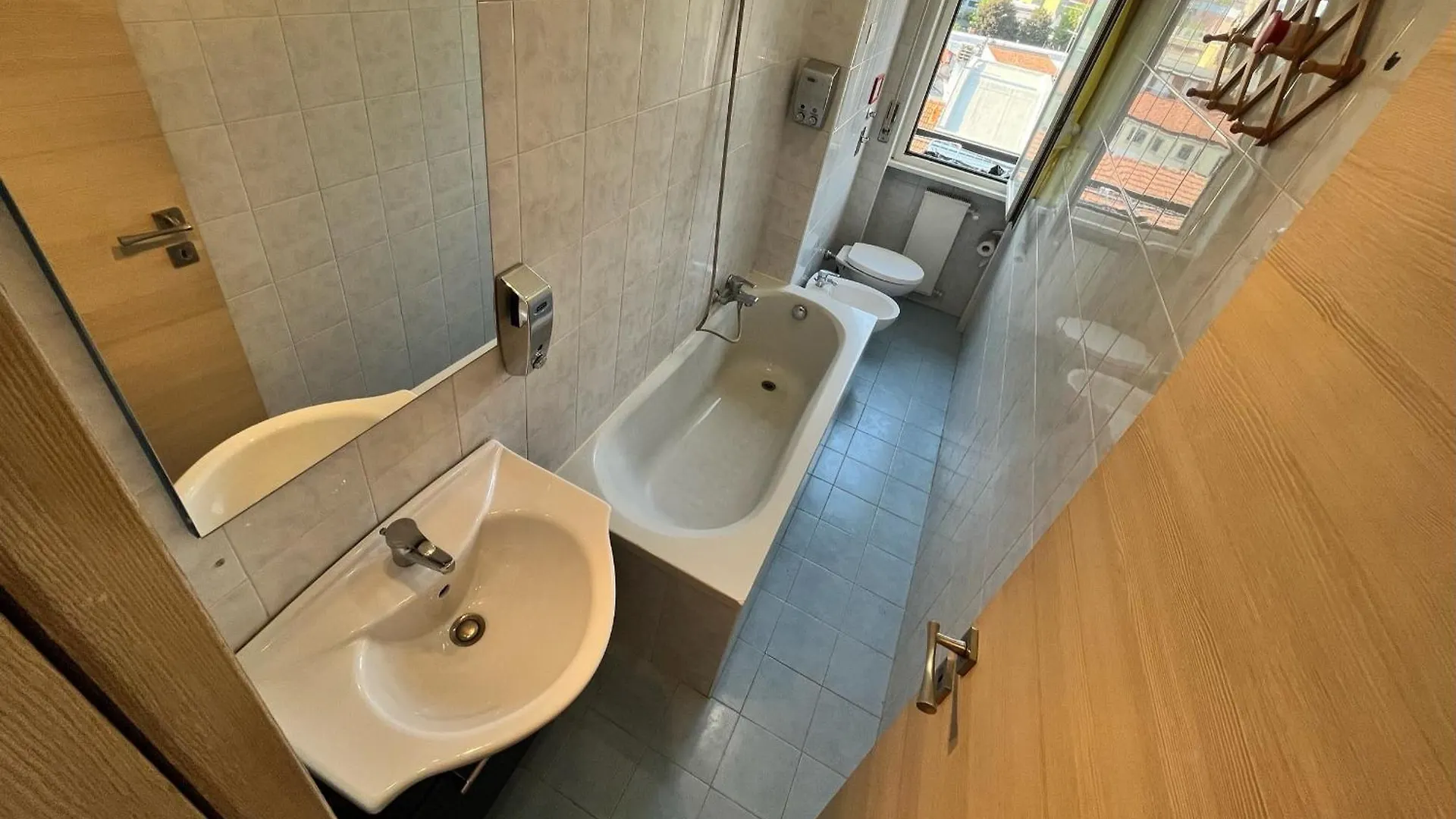 Very Nice Flats With Balcony And Close To The Metro Apartment Milan 0*,